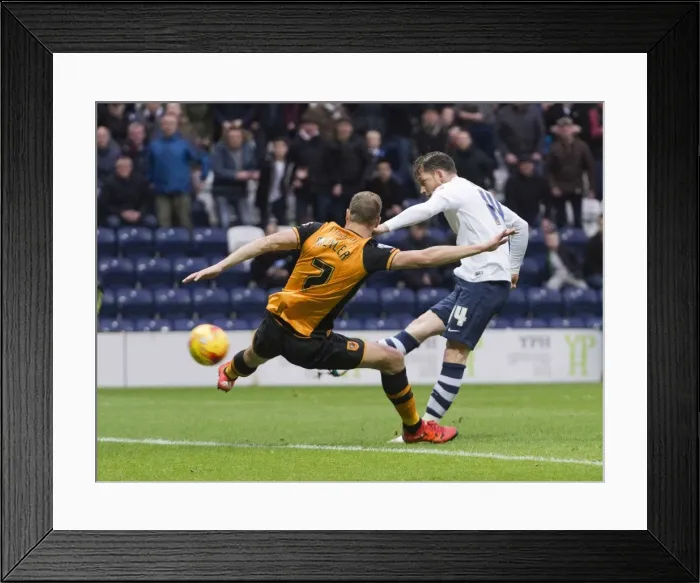 Framed Print : SkyBet Championship Clash: Preston North End vs Hull City (December 28, 2015)
