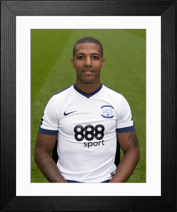 Framed Print : Preston North End 2016 / 17 Team: Official Squad Photo Framed Print : Preston North End 2016 / 17 Team: Official Squad Photo