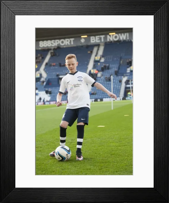 Framed Print : Preston North End vs. Leeds United: SkyBet Championship Clash at Deepdale (December 26, 2016) Framed Print : Preston North End vs. Leeds United: SkyBet Championship Clash at Deepdale (December 26, 2016)