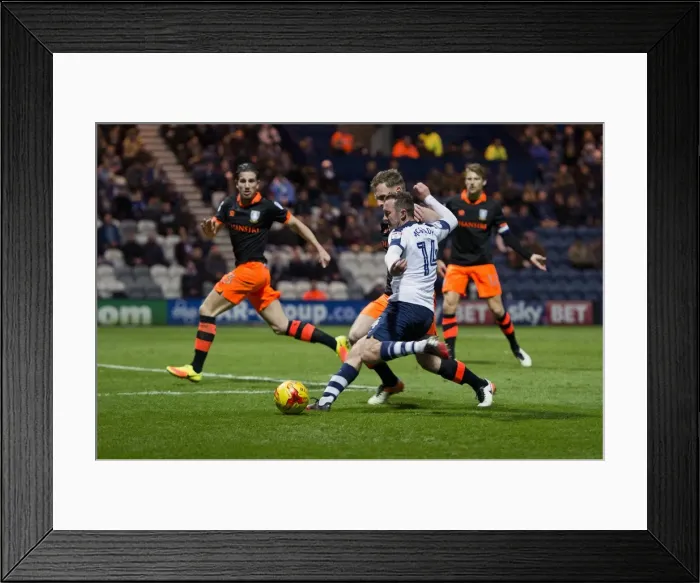 Framed Print : New Year's Eve Battle: Preston North End vs Sheffield Wednesday, 2016 / 17 Season Framed Print : New Year's Eve Battle: Preston North End vs Sheffield Wednesday, 2016 / 17 Season