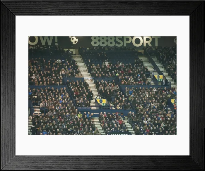 Framed Print : Preston North End vs Arsenal: FA Cup Third Round at Deepdale (7th January 2017) Framed Print : Preston North End vs Arsenal: FA Cup Third Round at Deepdale (7th January 2017)
