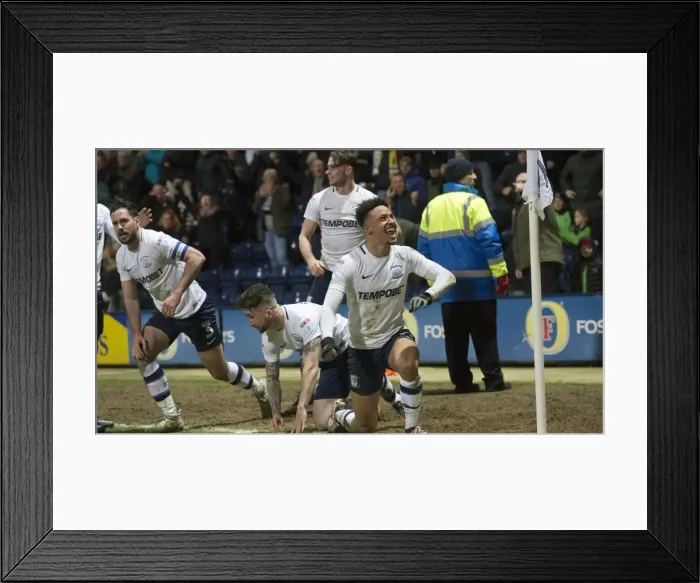 Framed Print : March Madness: PNE vs. Bristol City (2017 / 18 Season) Framed Print : March Madness: PNE vs. Bristol City (2017 / 18 Season)