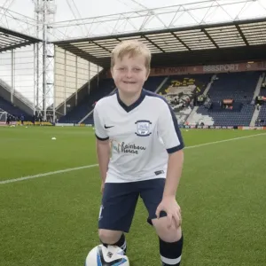 Mascot Showdown: Preston North End vs Fulham, August 13, 2016/17 Mascot Showdown: Preston North End vs Fulham, August 13, 2016/17