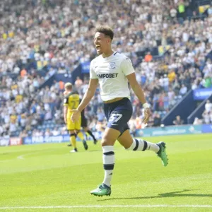 PNE's Callum Robinson: Dramatic Goal Celebration Secures Victory Against Burton Albion (May 6, 2018) PNE's Callum Robinson: Dramatic Goal Celebration Secures Victory Against Burton Albion (May 6, 2018)
