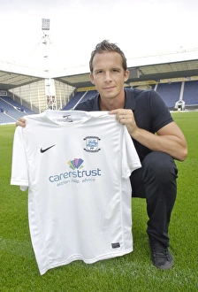 Kevin Davies joins Preston North End