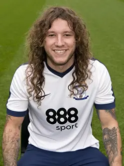 2016/17 Official Team Photos Prints: Preston North End 2016-17: United in Team - Official Squad Portraits