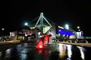 Editor's Picks: Sir Tom Finneys Splash Lights Up Red At Deepdale