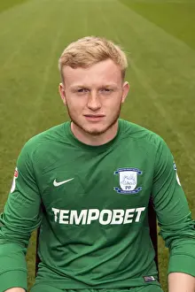 2017/18 Official Team Photos Prints: United in Team Spirit: Preston North End 2017-18 Official Team Photo